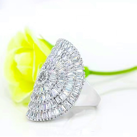 Sterling Silver Baguette Zircon Ring - Picture 17 of 17